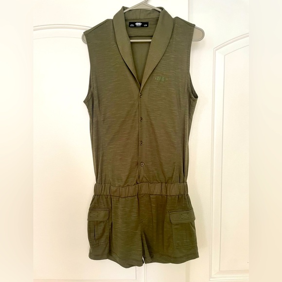 Man’s Short Jumper - Picture 3 of 4